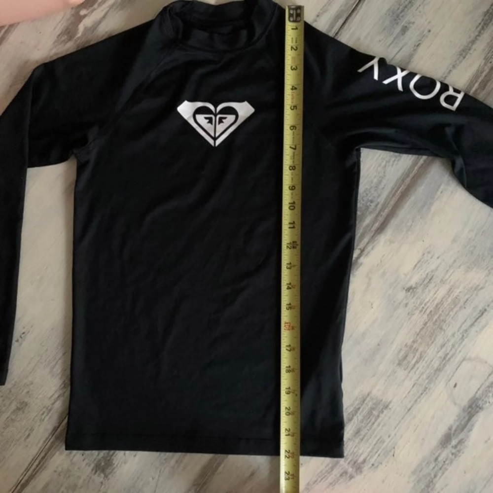 Black Roxy Rash Guard - Picture 6 of 6